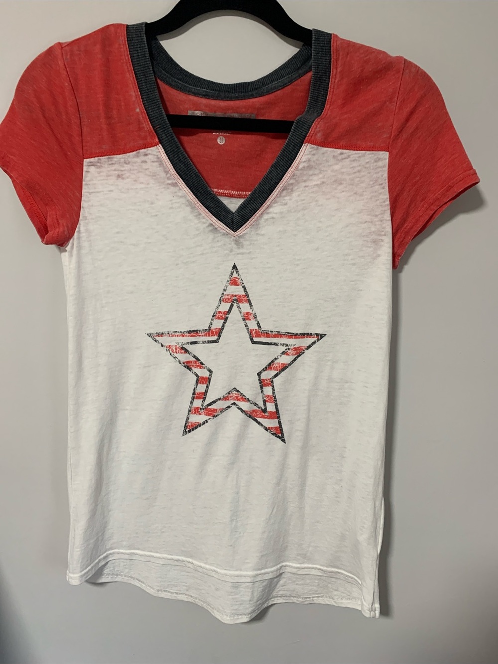 Tommy Hilfiger White & Coral Star V-Neck Tee